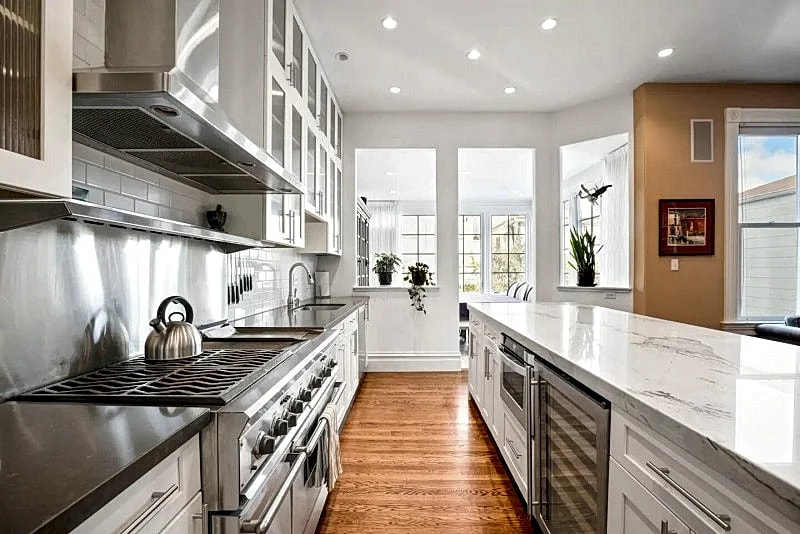 Entire flat hosted by A.C. in San Francisco, California, United States — photo 4