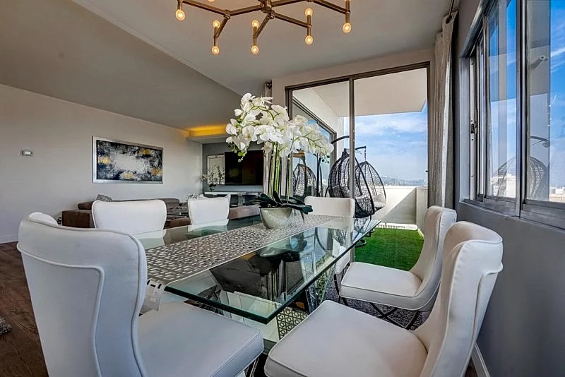 West Hollywood LUX | Pool Spa & Breathtaking Views in Los Angeles, California, United States — photo 5