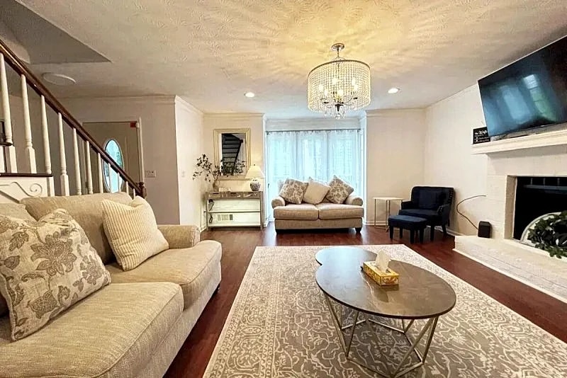 Cozy 4-Bedroom Retreat Near Stone Mountain Park – Perfect for Family Getaways! in Stone Mountain, Georgia, United States — photo 4