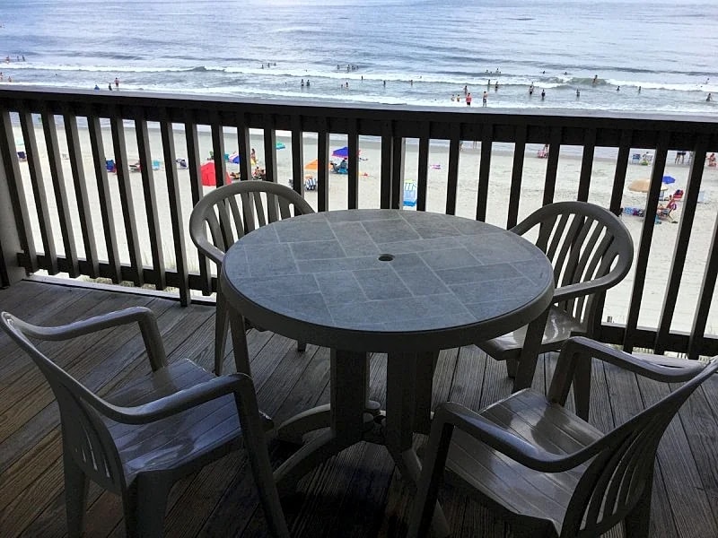 Beachfront Condo, ground parking, beach, Pool, 20 Ft to beach, 1mi to pier/dwtn in Murrells Inlet, South Carolina, United States — photo 4