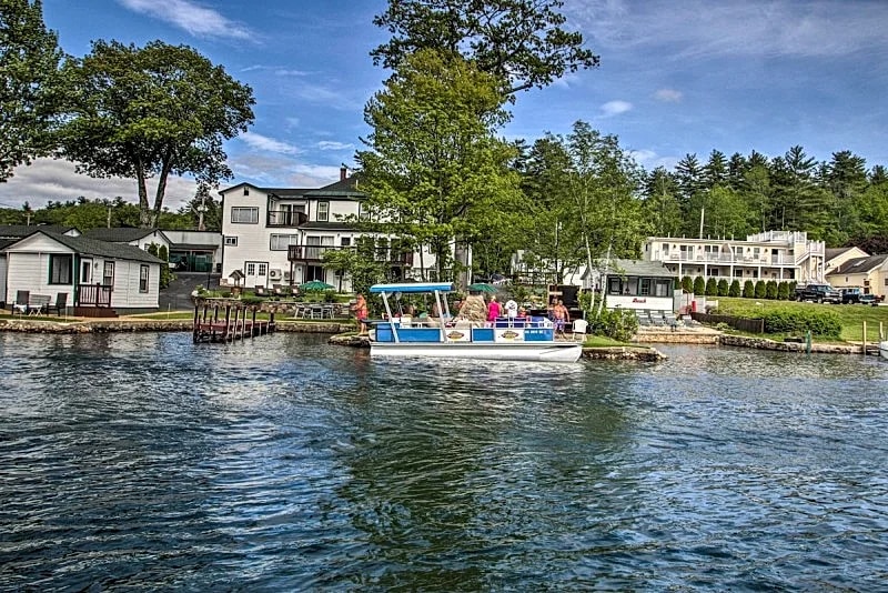 Scenic Channel View Cottage #11, Spacious 2BR Retreat in Laconia, New Hampshire, United States — photo 4