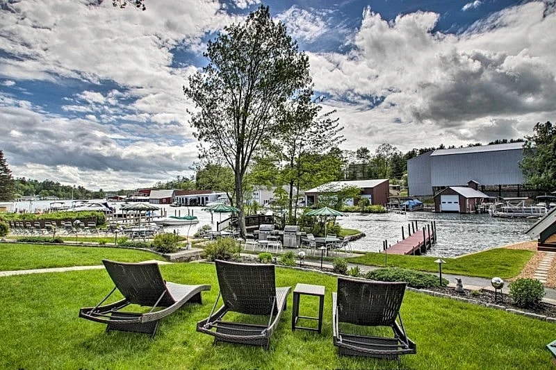 Elevated Channel View Cottage #10, 2BR w/ Screened Porch in Laconia, New Hampshire, United States — photo 5