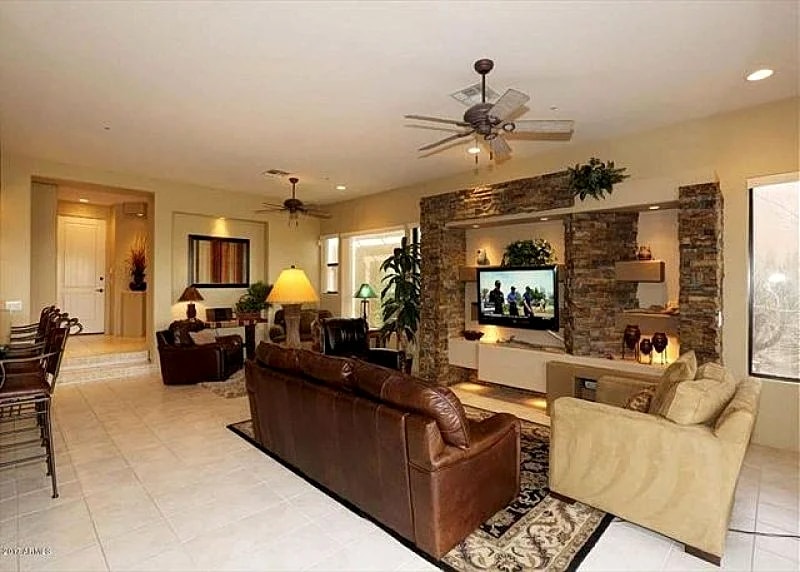 2450 Square Foot Town-Home with Golf Course and Mountain VIEWS! in Scottsdale, Arizona, United States — photo 3