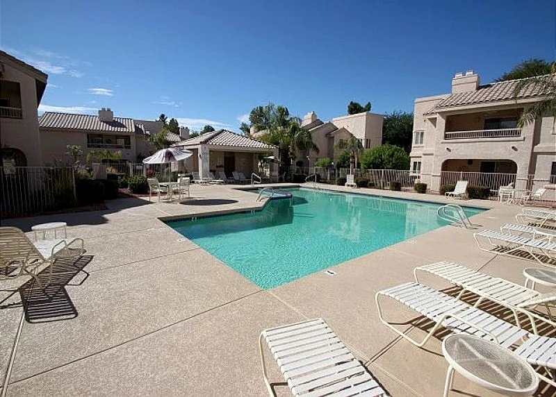 Furnished Vacation Condo in the Middle of Scottsdale in Scottsdale, Arizona, United States — photo 2