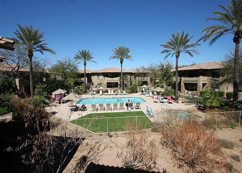 Two Comfortable Master Suites Close to all Scottsdale has to Offer! in Scottsdale, Arizona, United States — photo 4