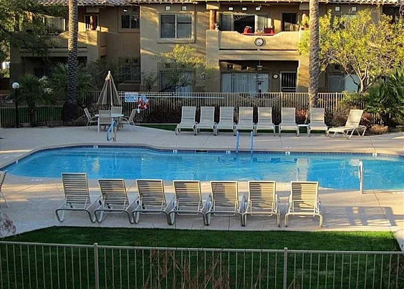 Two Comfortable Master Suites Close to all Scottsdale has to Offer! in Scottsdale, Arizona, United States — photo 5