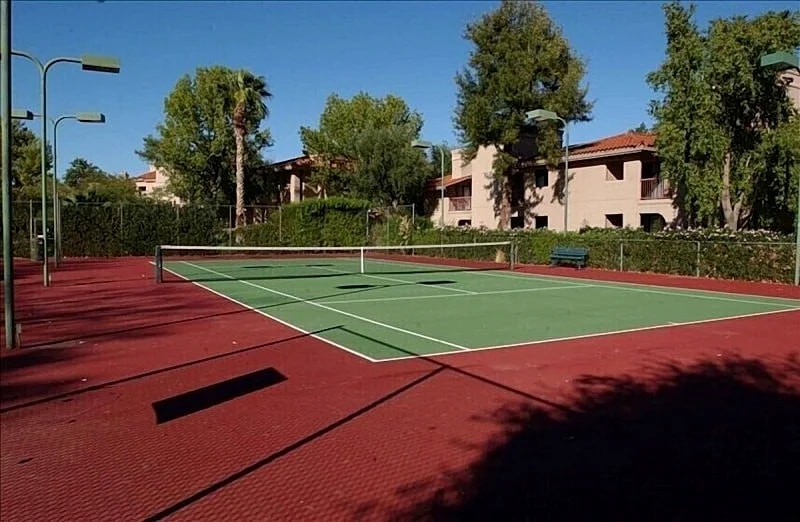 Beautifully Remodeled; Steps From Pool/spa in Central Scottsdale Location! in Scottsdale, Arizona, United States — photo 4