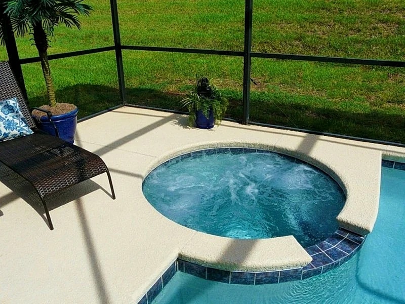 Disney Decor, Guard-Gated Resort. Hidden Mickeys to Find! 3 Miles to Disney! in Kissimmee, Florida, United States — photo 2