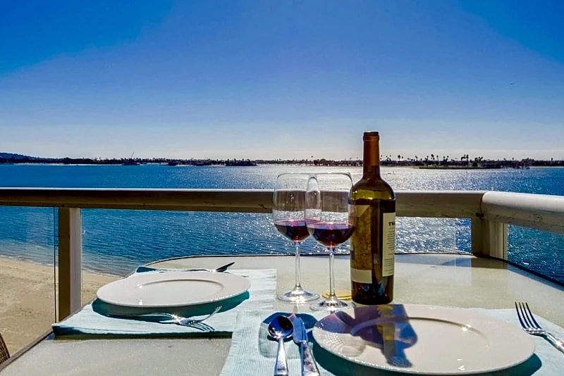 Jeff`s Riviera Villa: Bay Views, Balcony & Bikes in San Diego, California, United States — photo 3