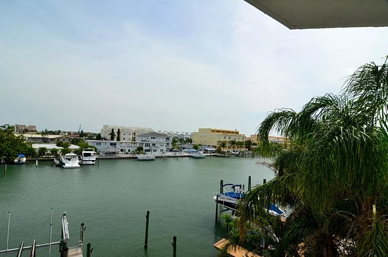 Sun West Palms - Suite 203 - 3 Bed Room - 3 Bathroom. in Clearwater, Florida, United States — photo 3