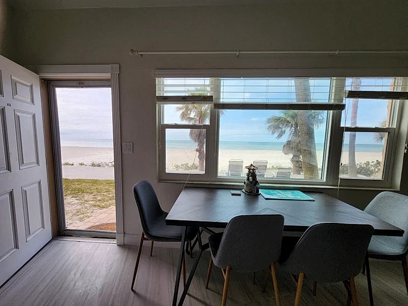 Beautiful 2/2 condo right on the beach with water view from every room. in Belleair Beach, Florida, United States — photo 2
