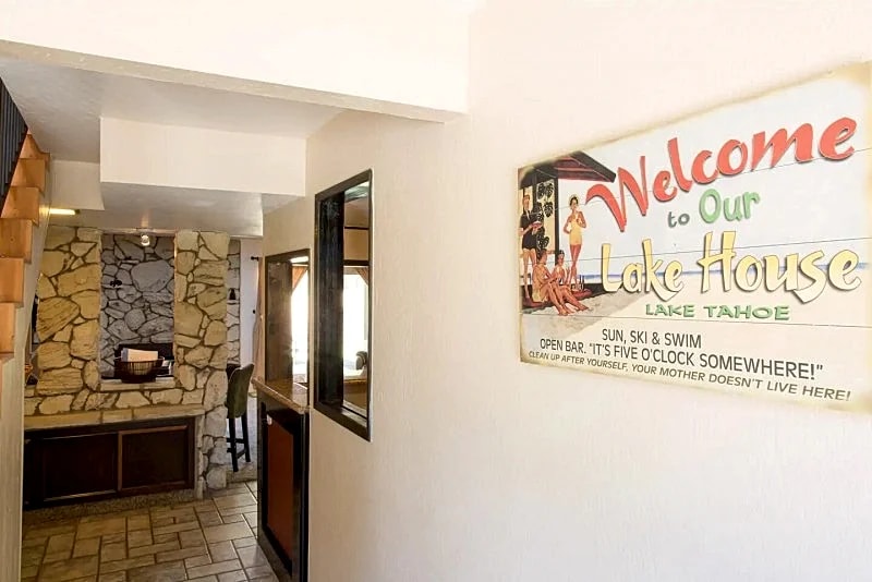 5B3B-10 Beds,Hot Tub,Ping Pong/ Pool Table,BBQ in South Lake Tahoe, California, United States — photo 3