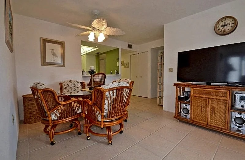 Charming Two-Story Condo in Englewood with Gulf Views and Roof Deck in Englewood, Florida, United States — photo 2