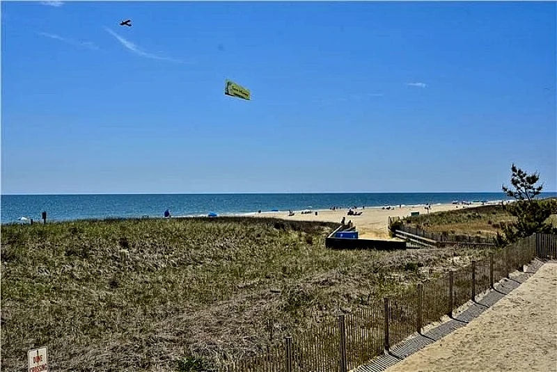 OCEAN FRONT CONDO in Ocean City, Maryland, United States — photo 5