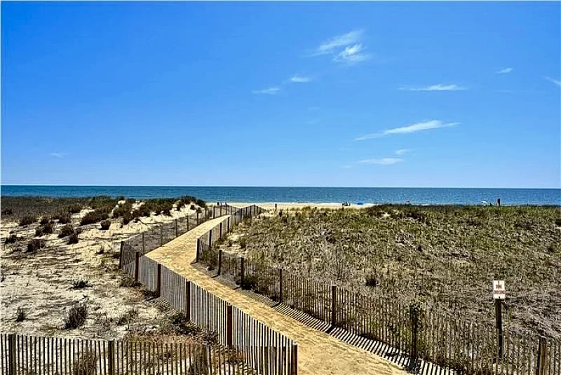 OCEAN FRONT CONDO in Ocean City, Maryland, United States — photo 3