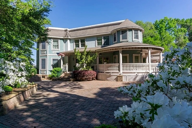 Luxury Accommodation w/ pool, hot tub, playground & elevator - TheSaltaire.com in Duck, North Carolina, United States — photo 4