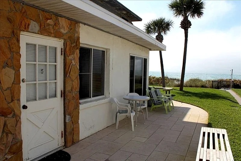 15 Steps to Sandy Beach, Ground Floor, Pool, Sleeps 5 in Belleair Beach, Florida, United States — photo 3