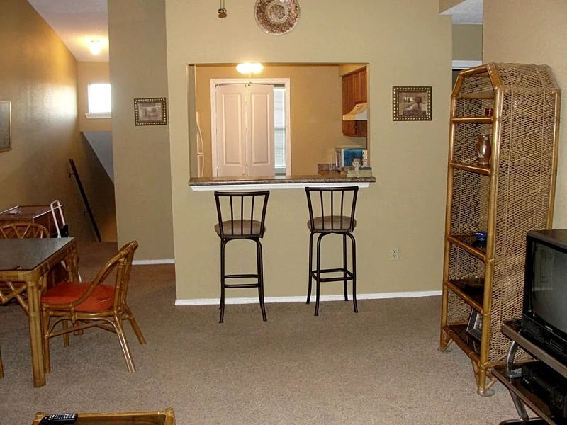New Orleans 2 Bedroom, 2 Bath Half Duplex in New Orleans, Louisiana, United States — photo 2