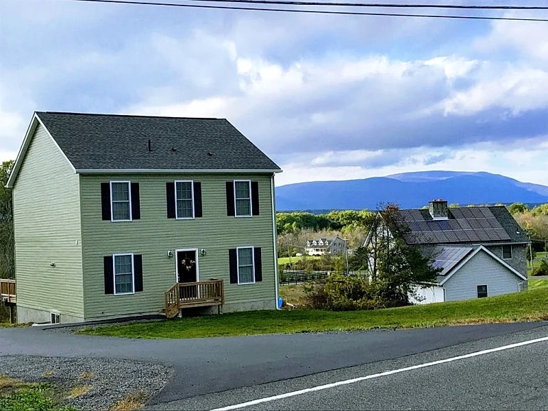 Next to Horse Shows; Catskill Mountain Views; Village of Saugerties, Family Fun in Saugerties, New York, United States — photo 2