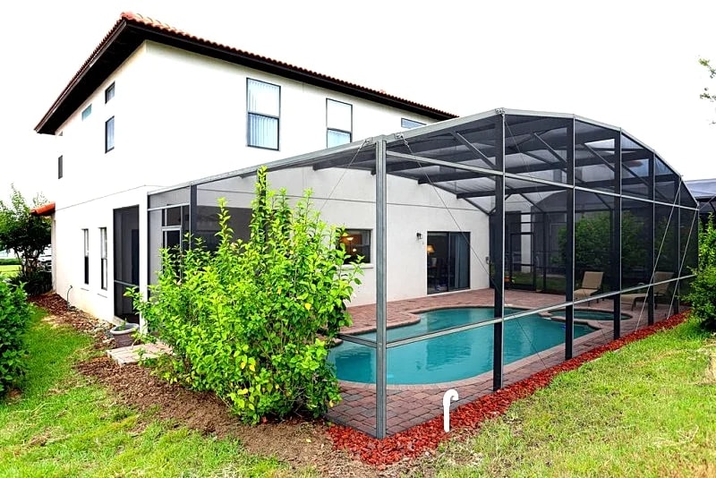 New Luxury Villa! 6 miles to Disney * Pool, Hottub. Free WiFi. Dining/Shopping in Kissimmee, Florida, United States — photo 3