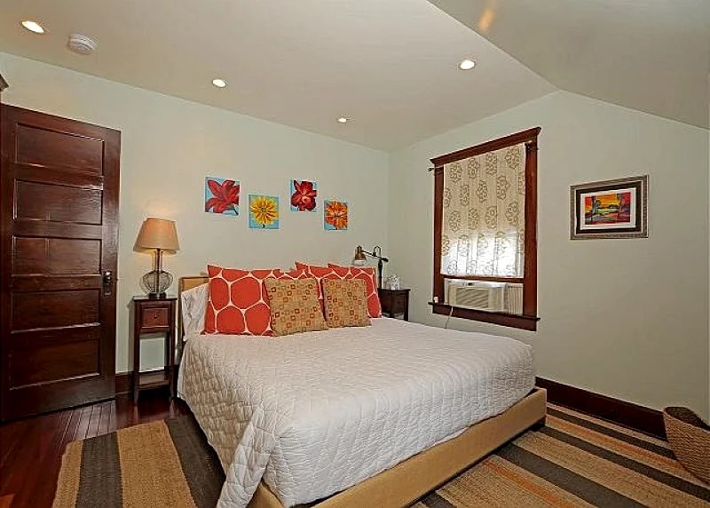 Santa Monica Steps to Beach Ocean Park Best Location! in Santa Monica, California, United States — photo 5