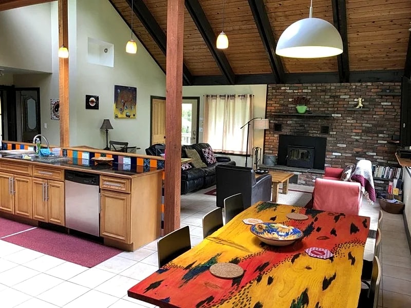 Secluded, with Hot Tub & Fireplace in Woodstock, NY in Saugerties, New York, United States — photo 3