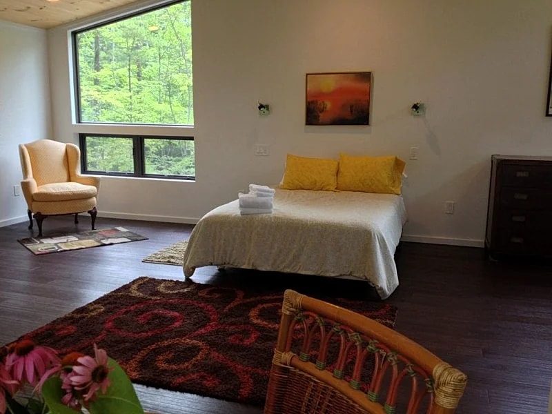 Privacy & Luxury @ Heart of Woodstock w/ Hot Tub in Woodstock, New York, United States — photo 5
