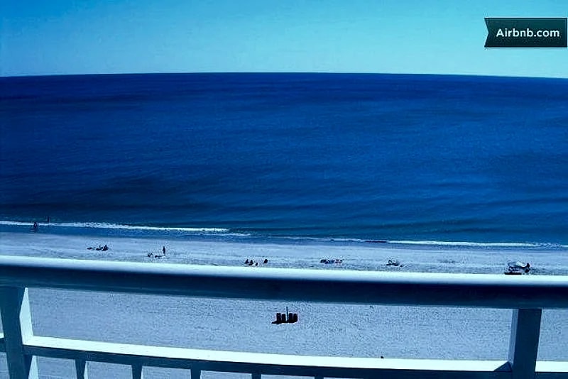 Executive Suite Condominium - Home Of The Famous Ocean Annie's Beach Bar in Myrtle Beach, South Carolina, United States — photo 2