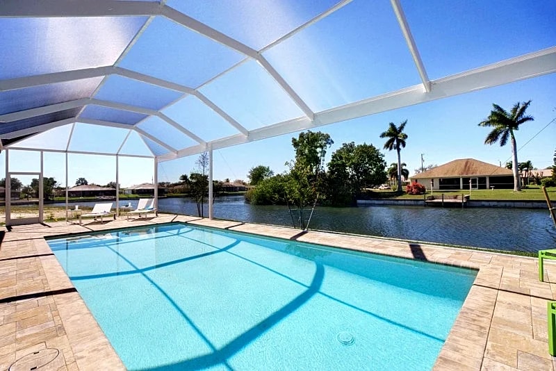 Villa Sunflower, Modern dream villa with west exposure, Waterfront- Cape Coral in Cape Coral, Florida, United States — photo 2