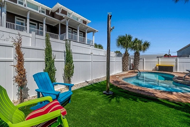 Two houses from beach. House with private pool, / Sleeps 14 - 4 bed 2 bath in Panama City Beach, Florida, United States — photo 4