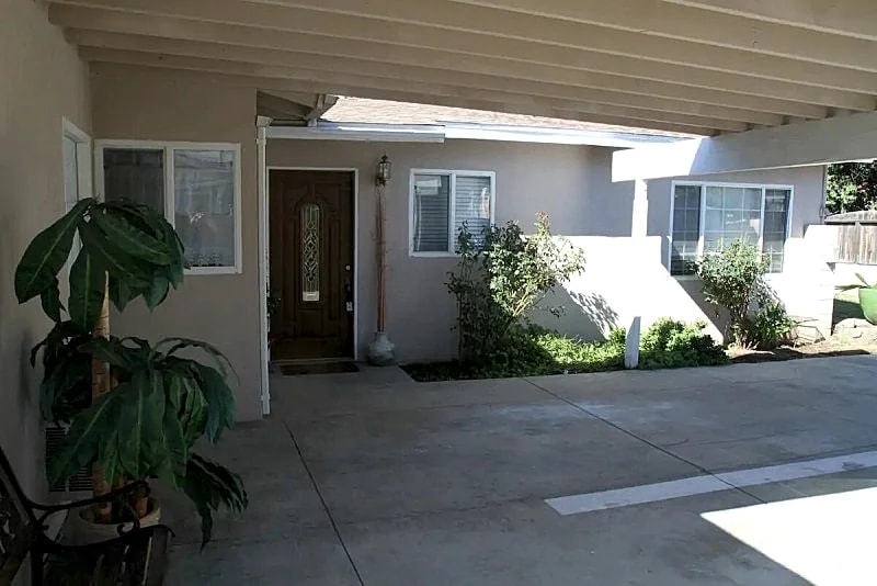Lovely 2 Bedroom Home w/ Pool in Los Angeles, California, United States — photo 2