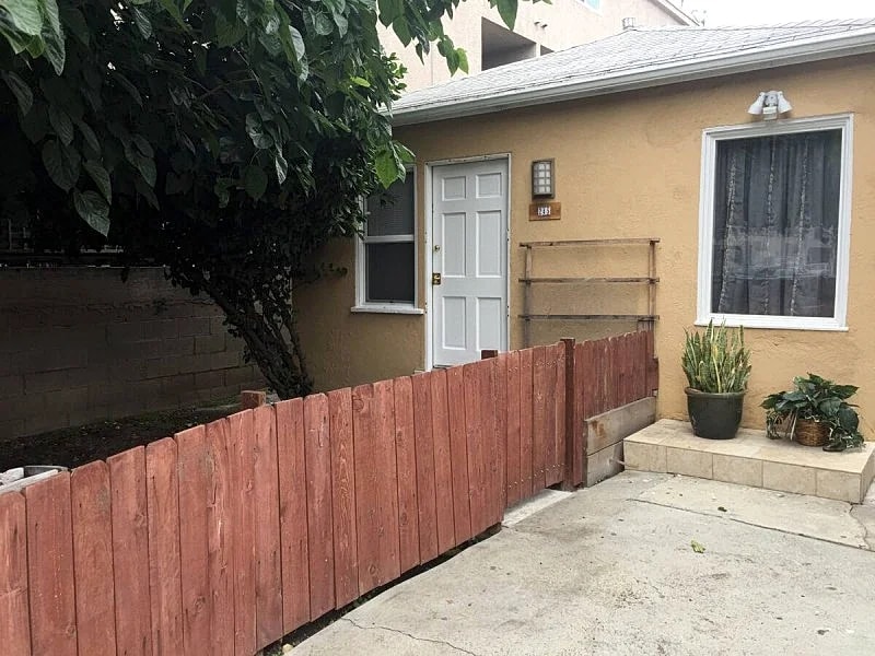 Nice 2 Bedroom Home in Burbank