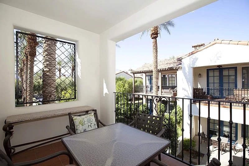 #369- Beautiful Upstairs 3 Bedroom 3 Bath Villa in La Quinta, California, United States — photo 5