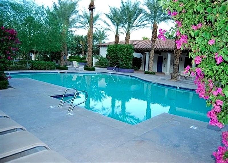 #387- Single Story Townhouse in La Quinta, California, United States — photo 5