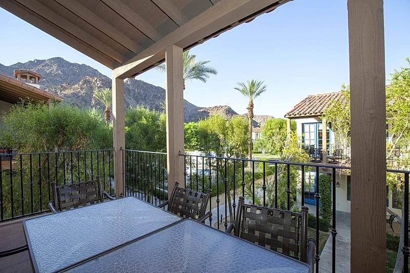 #358- Upstairs 3 Bedroom Villa
