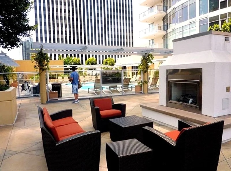 WEST OCEAN TOWERS Long Bch Condo 2Bed/2BA/Sunny/Balcony/ Pool/Gym/BEST BUILDING! in Long Beach, California, United States — photo 3