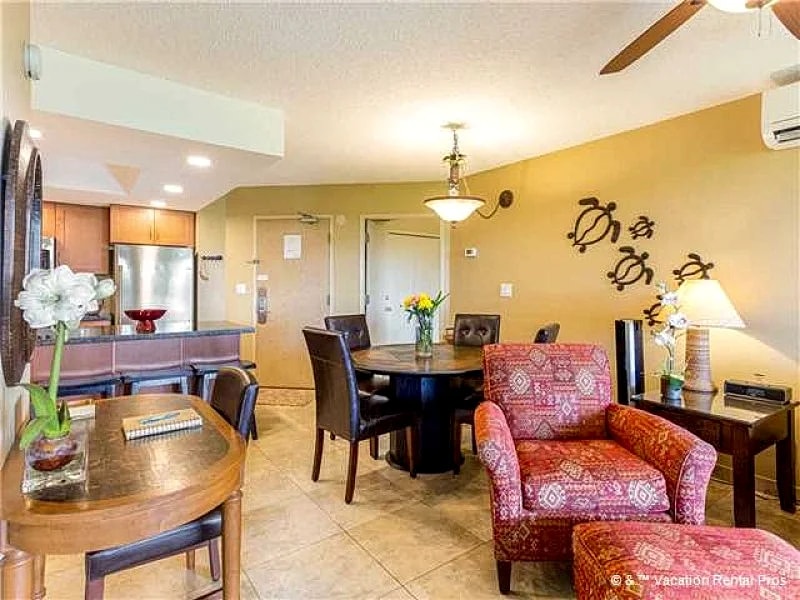 Maui Banyan T-301 - Modern and Completely Renovated Top-Rated Two-Bedroom Condo in Kihei, Hawaii, United States — photo 5
