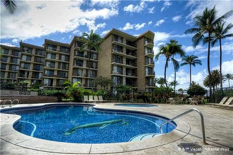 Kauhale Makai 506 - 1 Bedroom, Renovated, Ocean View, Pool in Kihei, Hawaii, United States — photo 2