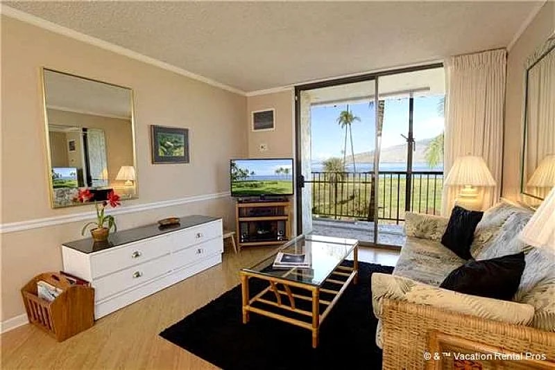 Kauhale Makai 506 - 1 Bedroom, Renovated, Ocean View, Pool in Kihei, Hawaii, United States — photo 3