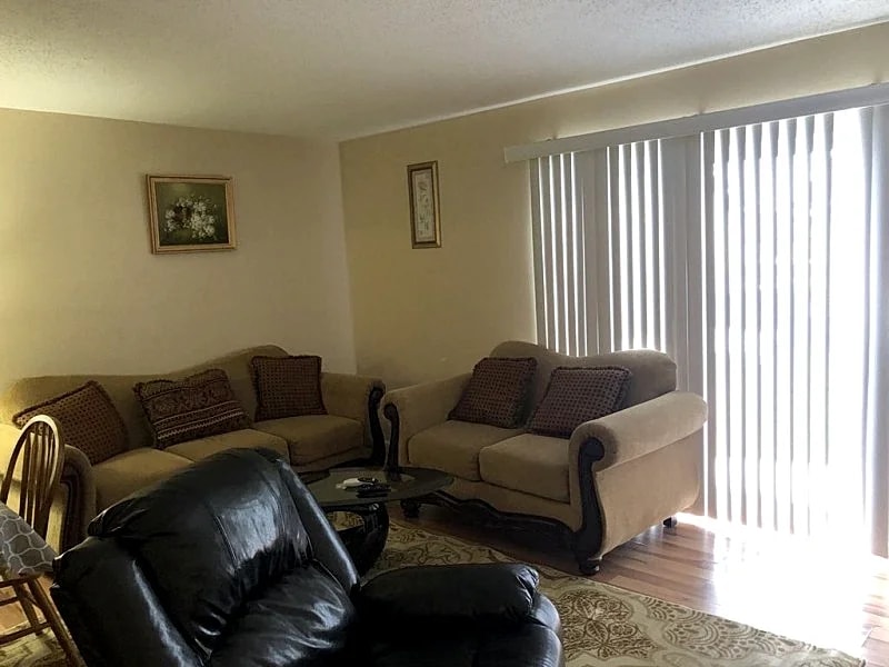 Buffalo Downtown Condo/WIFI/Air/close to Falls/Spacious/Harbor center close in Buffalo, New York, United States — photo 2