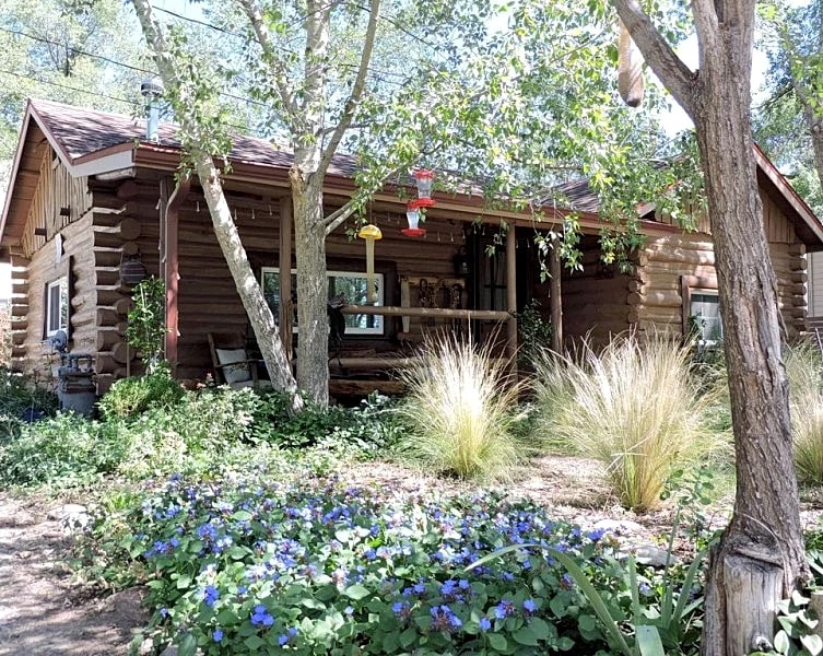 Authentic Log Cabin, 1.25 Acres, Seasonal Creek, Fireplace! 1.6 Miles to Square
