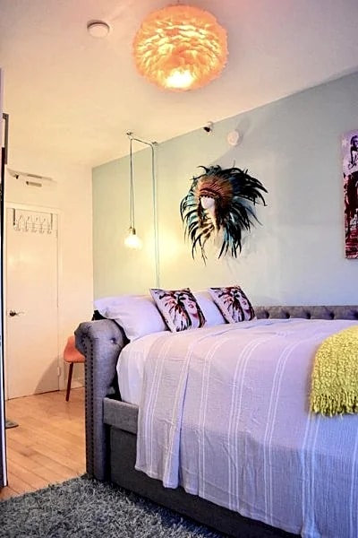 "Native American Inspired" Art Deco Retreat in a Safe Neighborhood! in Miami Beach, Florida, United States — photo 3