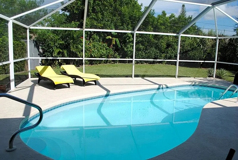 Top location, heated pool, Wi-Fi, Florida Room, Tropical Garden in Cape Coral, Florida, United States — photo 3