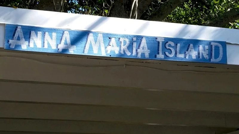 19 Palms. Quaint Old-Florida Charm. Blocks From Beach And Bay 2BR 1 BA in Anna Maria, Florida, United States — photo 4