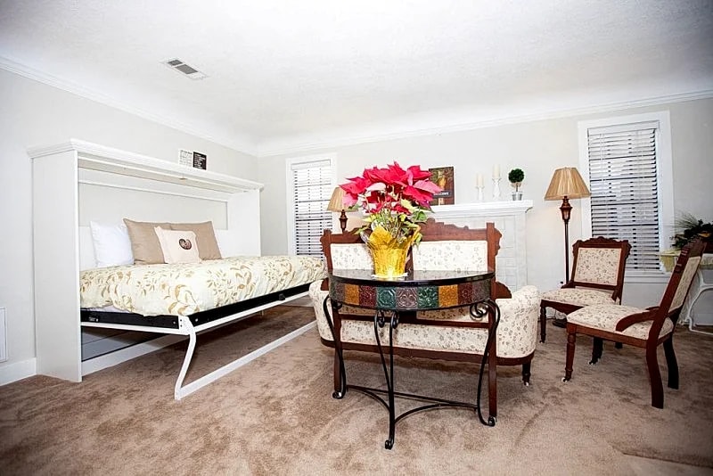 Vintage Casa De Citron Near Disneyland and Anaheim Convention Center in Anaheim, California, United States — photo 2