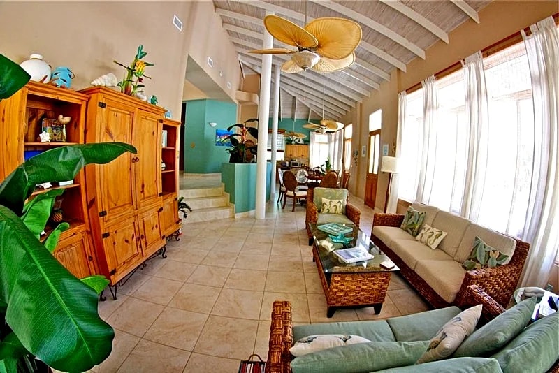 ***Kick Back and Relax Tiki Style!!!*** in Leeward Settlement, Caicos Islands, Turks And Caicos Islands — photo 2