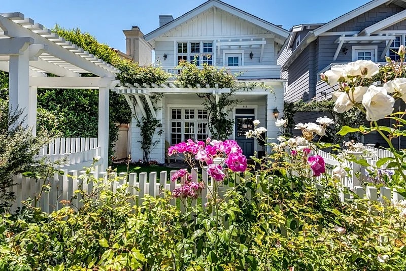 High End Coronado Beach House: Walk to Beach, Dining & Attractions in Coronado, California, United States — photo 2