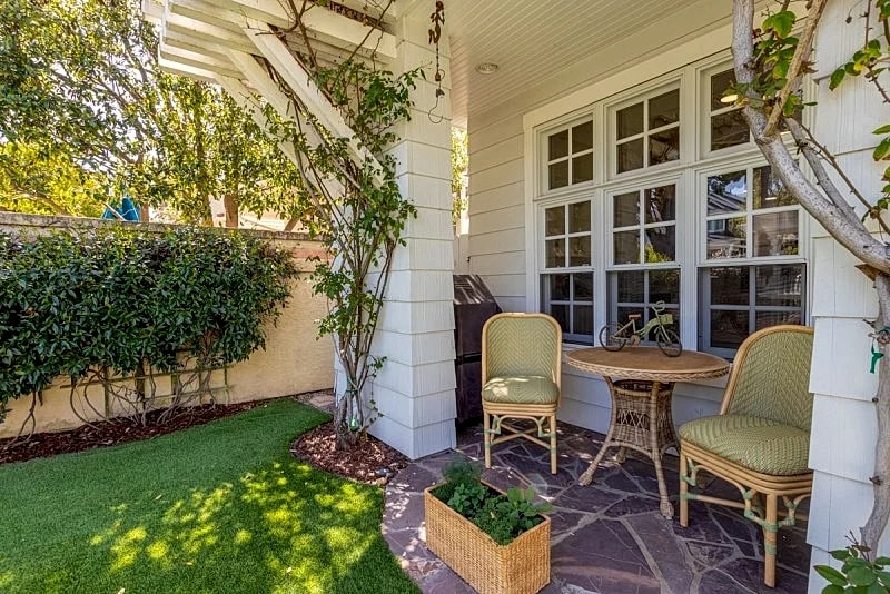 High End Coronado Beach House: Walk to Beach, Dining & Attractions in Coronado, California, United States — photo 4