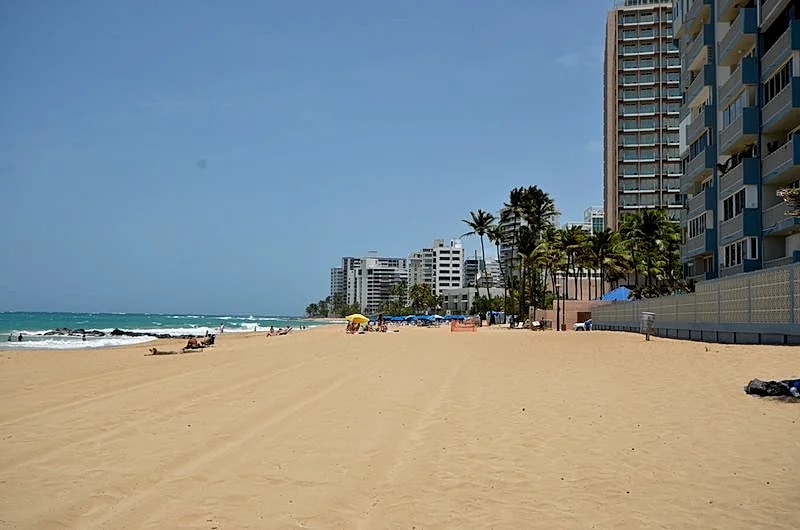 Convenient 1 Bedroom Condo at the Diplomat in Condado in Condado, San Juan, Puerto Rico — photo 4