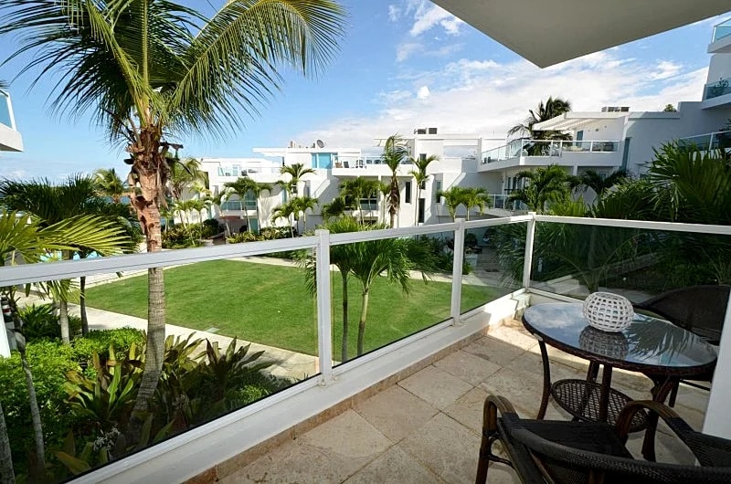 Luxury 3-level Ocean Front Condo at the Exclusive Las Balandras